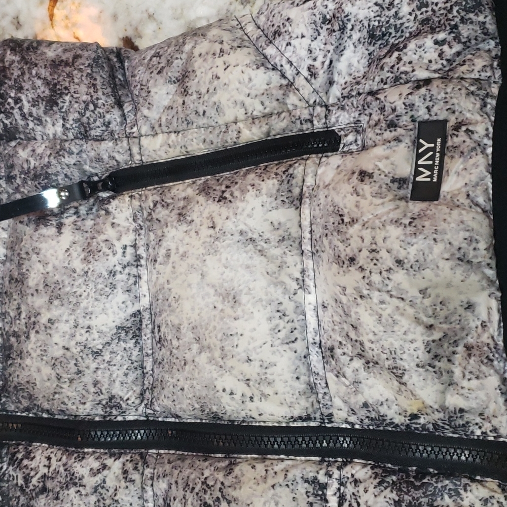 Performance Vest - image 3